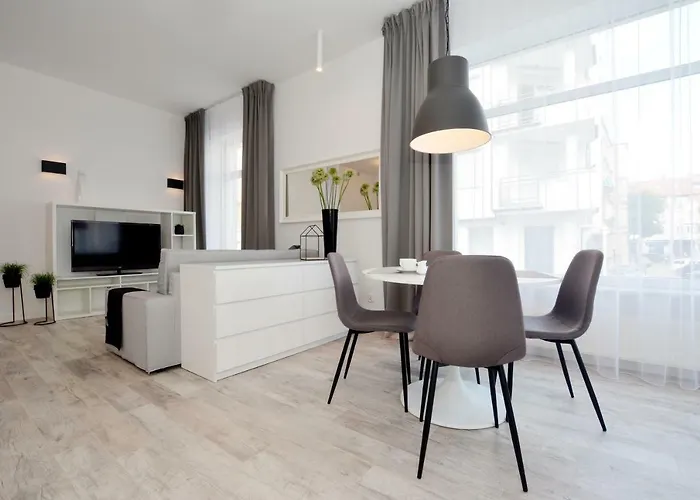 Towarowa * Колобжег